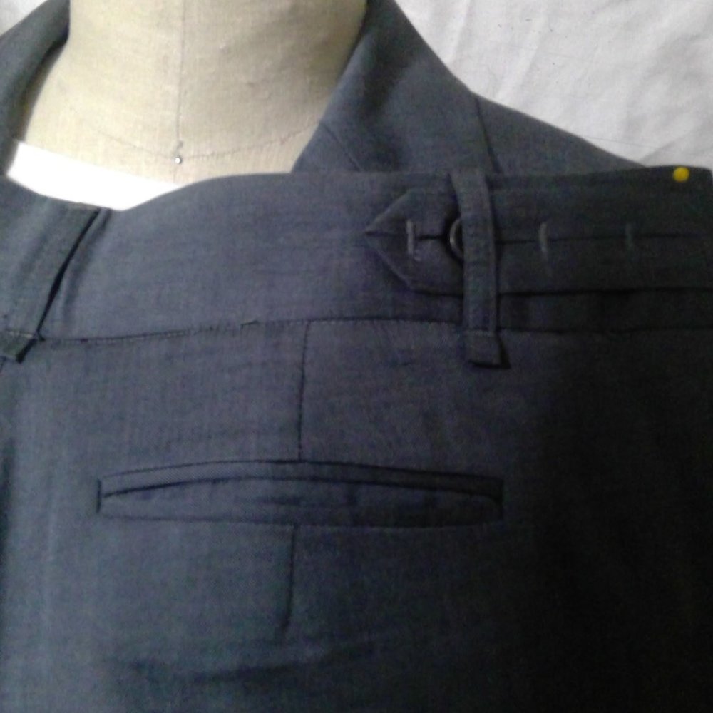 BCBG 2 piece Career Suit with Short sleeves Size M - Picture 12 of 16